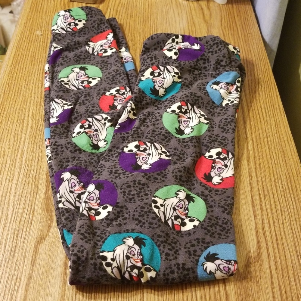 Lularoe Cruella Deville Leggings